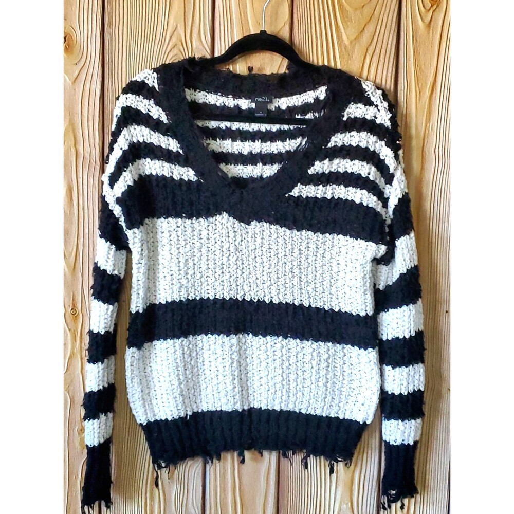 Rue 21 Long Sleeve Chunky Knit Sweater Women's Small Black White Grunge Boho